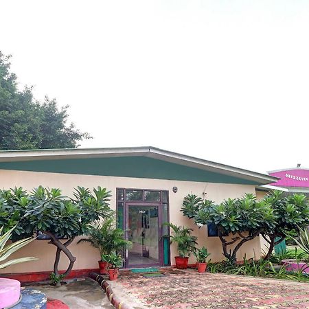 Muradnagar Hotel O Drizzling Land מראה חיצוני תמונה
