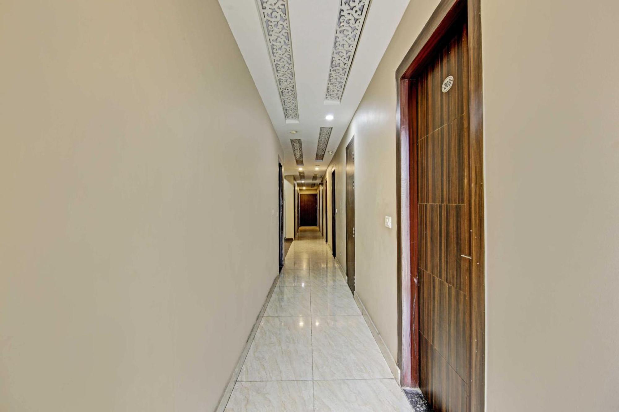 Muradnagar Hotel O Drizzling Land מראה חיצוני תמונה