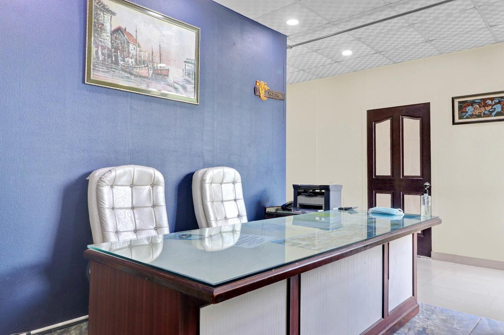 Muradnagar Hotel O Drizzling Land מראה חיצוני תמונה
