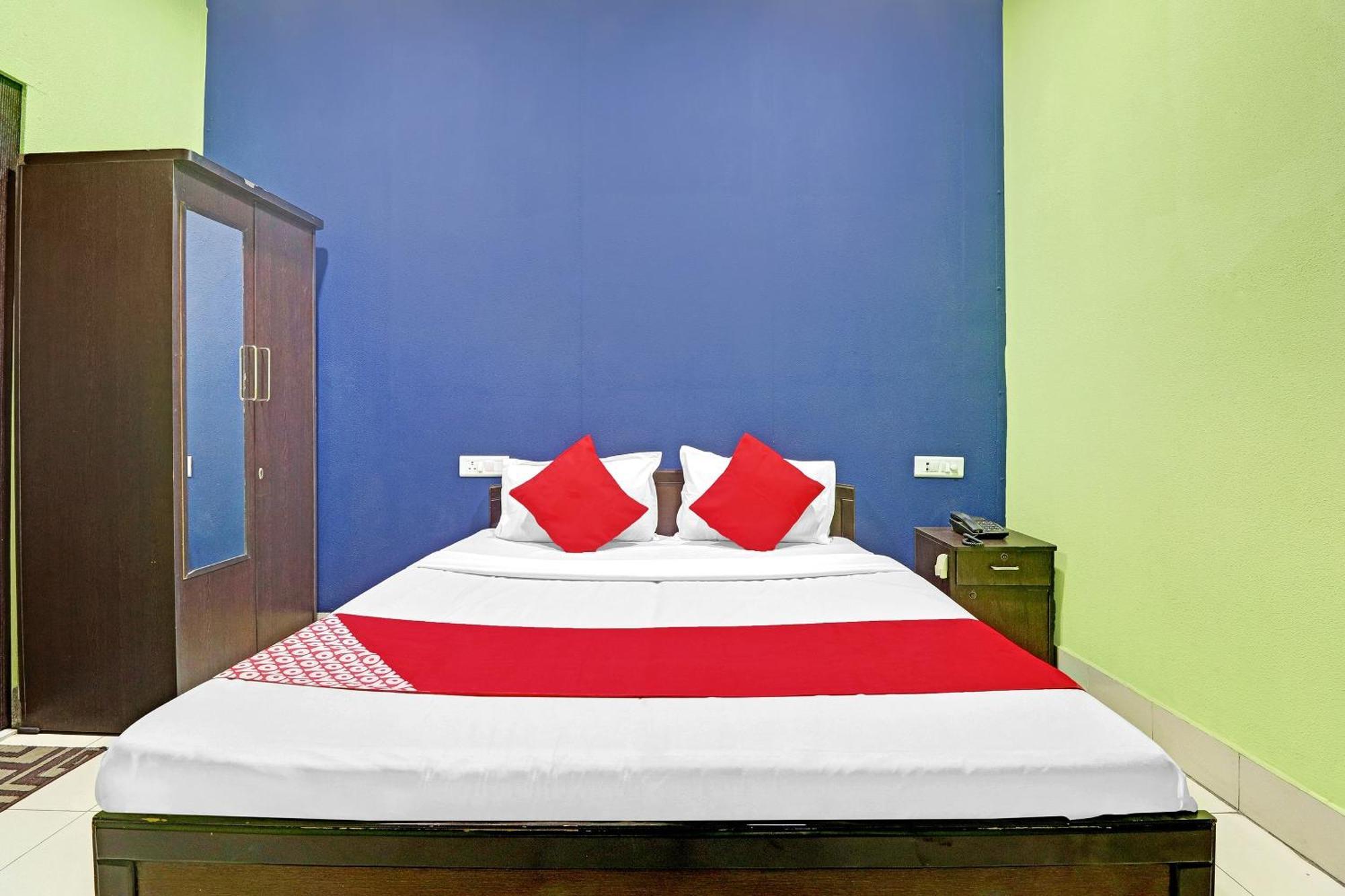 Muradnagar Hotel O Drizzling Land מראה חיצוני תמונה